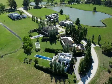 Terreno en Venta de 819,0 m2