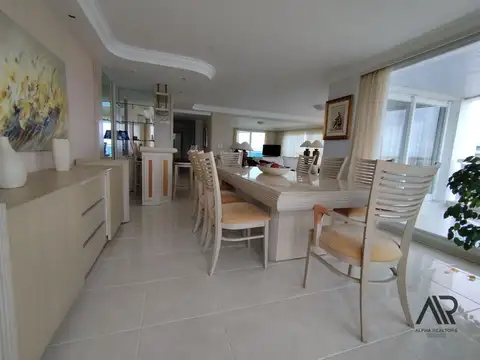 Departamento 4 ambientes con 4 baños