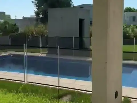VENTA DE CASA EN TERRALAGOS CANNING