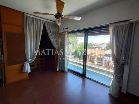 Depto Tipo Casa en Venta de 4 ambientes