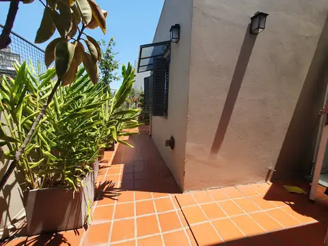 Depto Tipo Casa en Alquiler de 4 ambientes