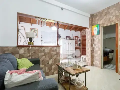 Casa 4 ambientes con 3 baños