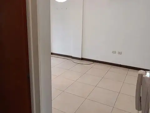 Departamento en Alquiler en Lanus Este, $ 580.000