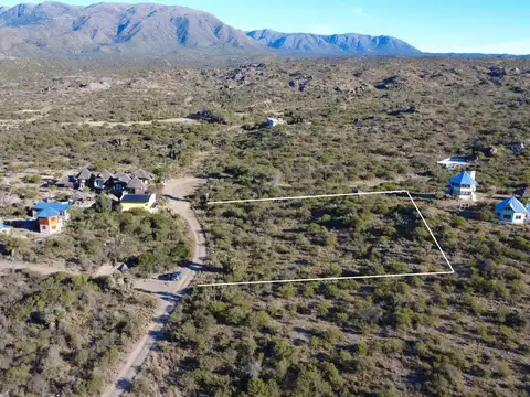 LOTE EN VENTA CON VISTA A LAS SIERRAS Y DIQUE