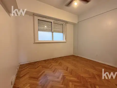 Departamento en alquiler de 4 ambientes piso alto Monserrat
