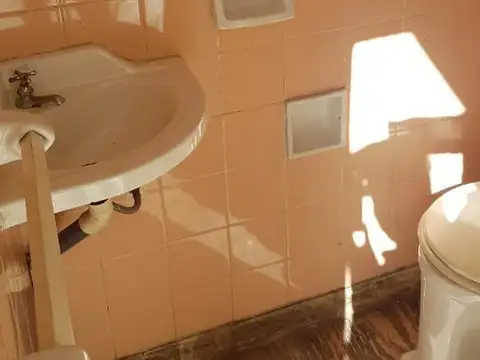 Casa en Alquiler en Arroyito, $ 850.000