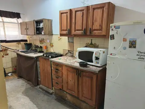 Casa 4 ambientes con 1 baño
