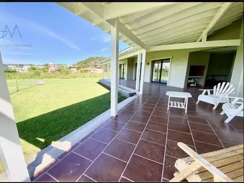 Casa en Venta en Arenas del Sur, USD 330.000