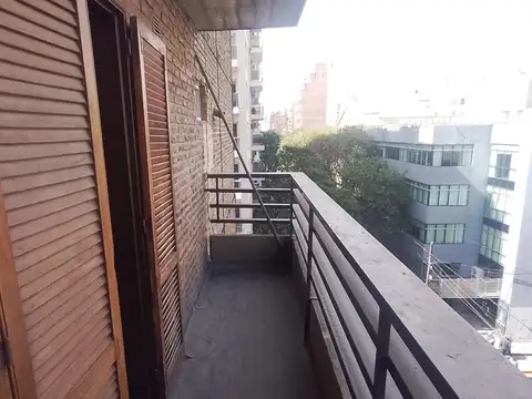 del Rey Inmobiliaria: Moreno 90, 50 m2, reciclado.