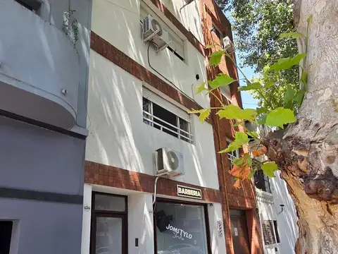 PH 1ero por escalera, super amplio