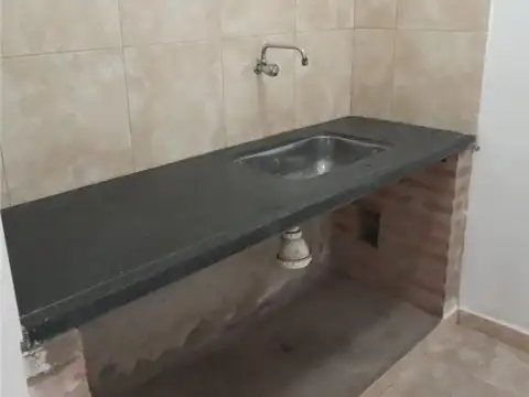 Local en Alquiler en San Miguel, $ 300.000