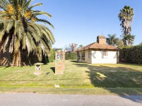 VENTA CASA 5 AMB COUNTRY BANCO PROVINCIA -PERMUTA