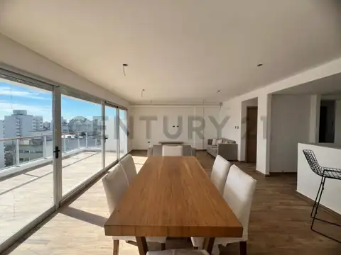Venta de Departamento Triplex 3 Dormitorios + Terraza Privada en Construcción - La Plata