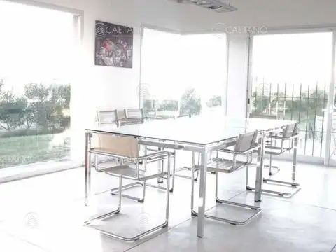 Casa 5 ambientes con 5 baños