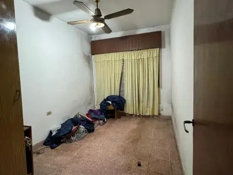 Casa en Alquiler con 2 cocheras