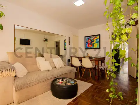 Venta Casa de 2 Dormitorios en Sarmiento, Rosario