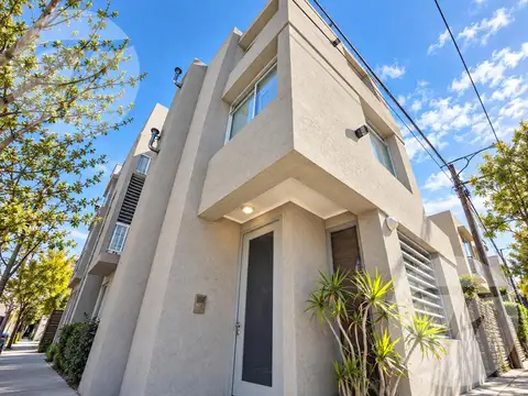 Disponibilidad Inmediata I Ideal oficina, consultorio, showroom, vivienda I 2 ambientes