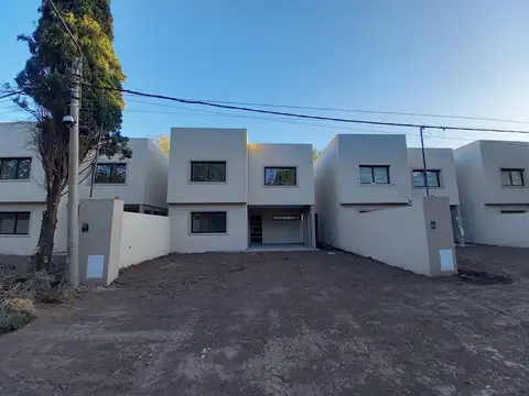 Gobernador Vera y la Yerra, Funes, Garita 17.