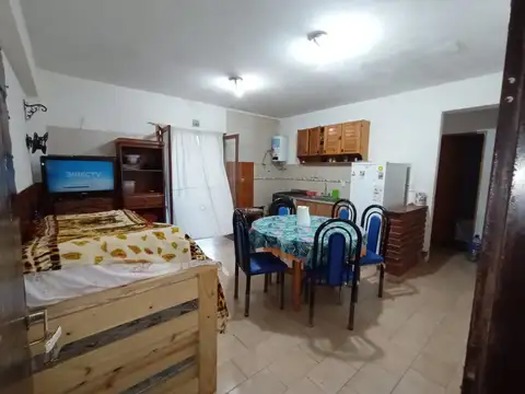 Calle 1 1000, Piso PB