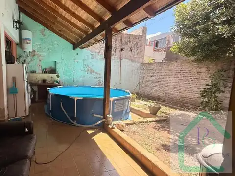 Casa 3 ambientes con 1 baño