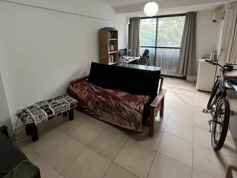 DEPARTAMENTO 2 AMBIENTES  CON COCHERA