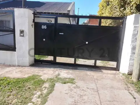 Casa de 2 dormitorios con parque