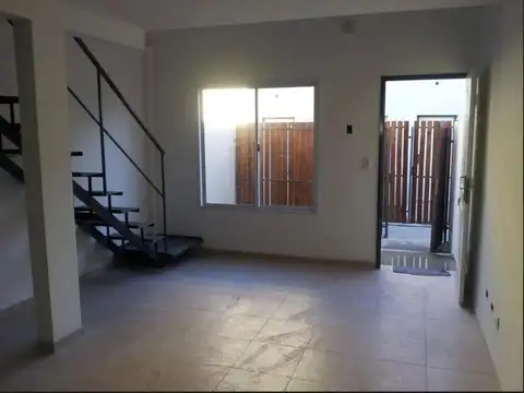 Depto Tipo Casa en Venta de 1 dormitorio