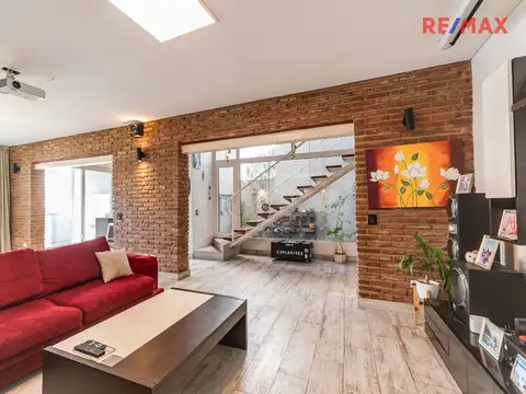 Casa en Venta con 1 cochera