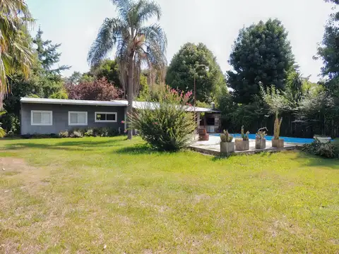 Casa en Venta con 6 cocheras