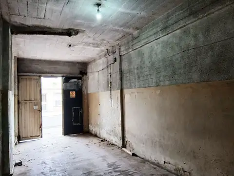 Galpón c/departamento de 123 m2 a terminar en P.A.