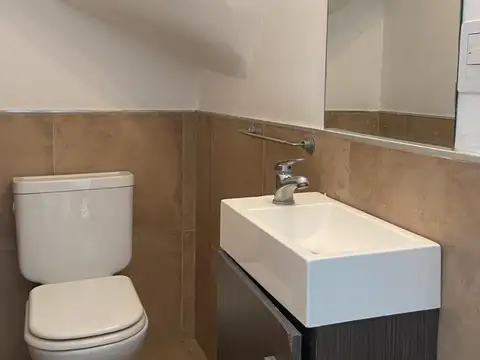 Casa 3 ambientes con 2 baños