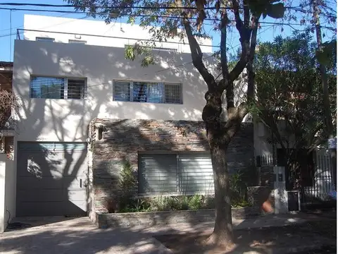CASA EN VENTA EN MARTINEZ - VENTA CON RENTA