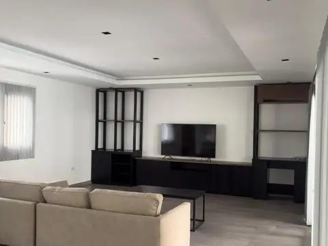 Casa en Alquiler en Club Miralagos, USD 1.700