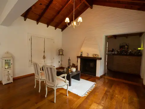 Casa en Venta en Manuel B Gonnet, USD 279.000