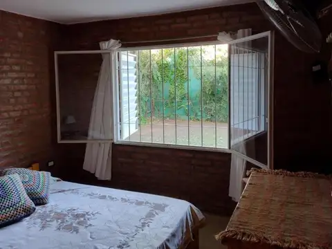 Casa en Alquiler Temporal con 1 cochera