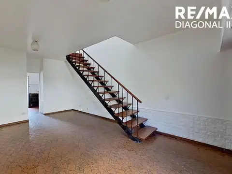 Carabelas e/ Reconquista y Patricios 100