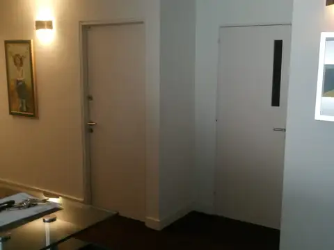 Oficina 5 ambientes con 1 baño