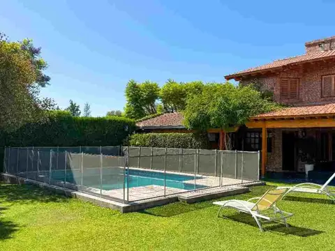 Casa en Venta de 4 dormitorios