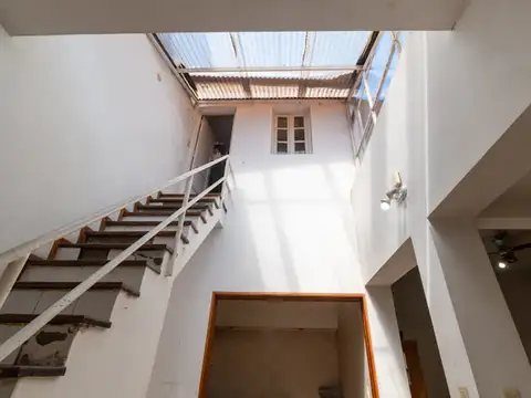 VENTA CASA 2 DORMITORIOS CON TERRAZA EN ECHESORTU