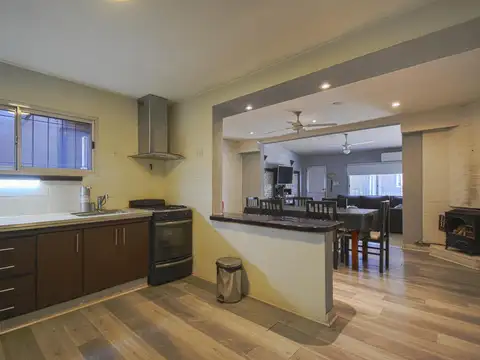 Casa en Venta en Luis Guillon, USD 140.000