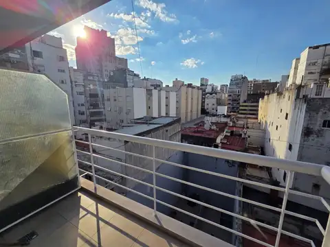 Monoambiente Divisible con Balcon y Patio en Recoleta - Alquiler