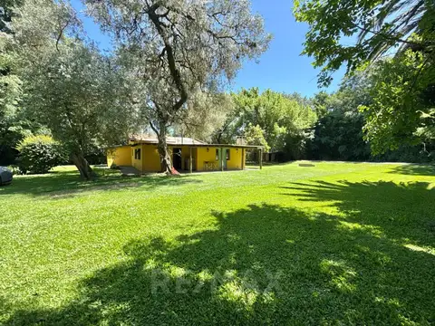 CASA 4 AMB VENTA DEL VISO PILAR 1890m2 LOTE PILETA