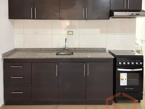 Departamento en Alquiler en Morón, $ 360.000