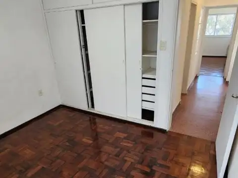 Oficina 3 ambientes con 1 baño