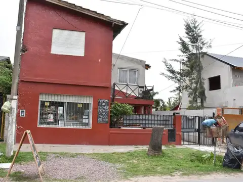 Dos Viviendas En Una En El Rocío M080v