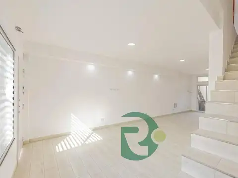 Casa en Venta en El Palomar, USD 100.000
