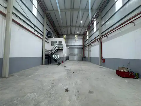 Galpon en Alquiler A Estrenar