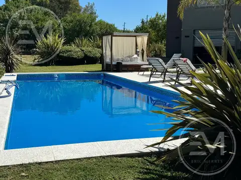 Casa 9 ambientes en venta en Barrio Fincas de San Vicente Sector Chacras