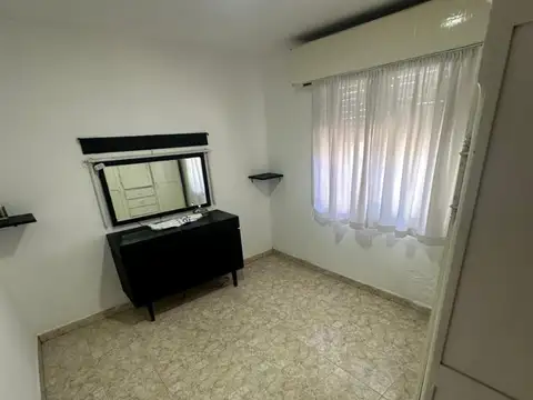 Casa en Alquiler con 1 cochera