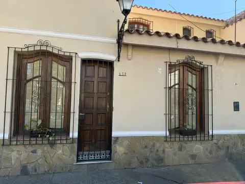Centro. Santiago del Estero 400